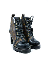 Louis Vuitton Star Trail Ankle Boot, 37.5 Accessory arcadeshops.com