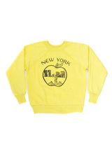 New York "Big Apple" Sweatshirt T-shirt arcadeshops.com