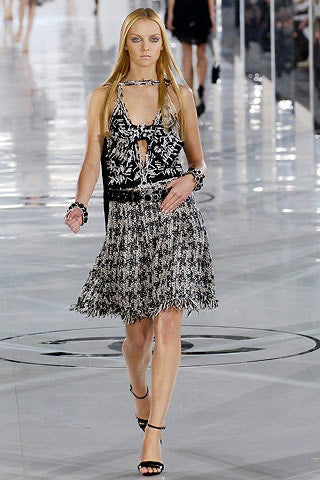 2005 Chanel Tweed Embellished Bow Front Cocktail Dress 2005 Chanel Tweed Embellished Bow Front Cocktail Dress