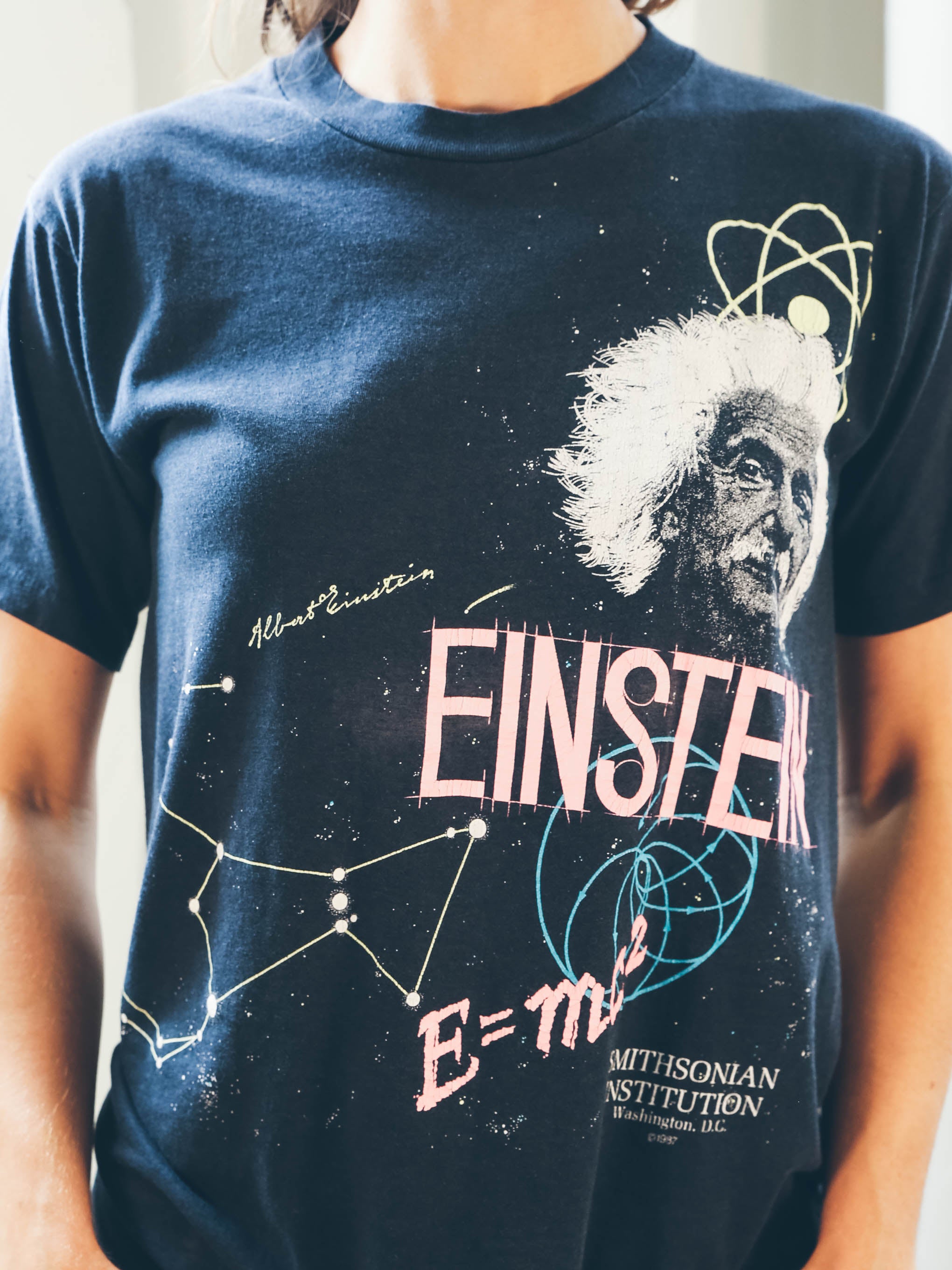 1987 Smithsonian Institue Albert Einstein Tee