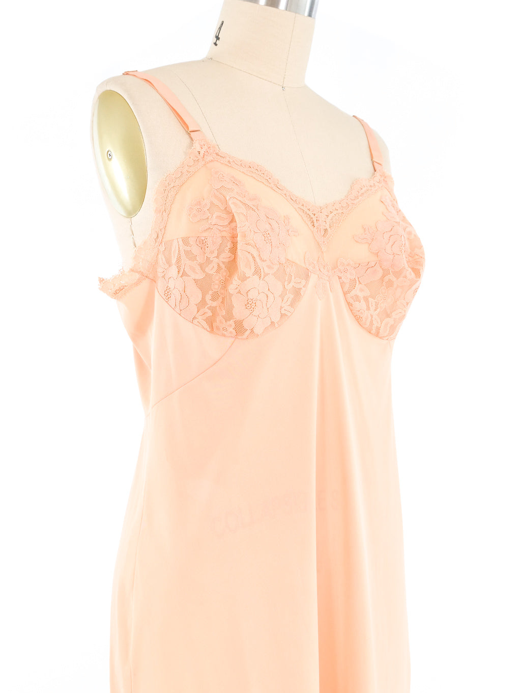 Peach Parade Dress/ラベンダー Dancing Queen - 1569 Off Shoulder Floral Applique