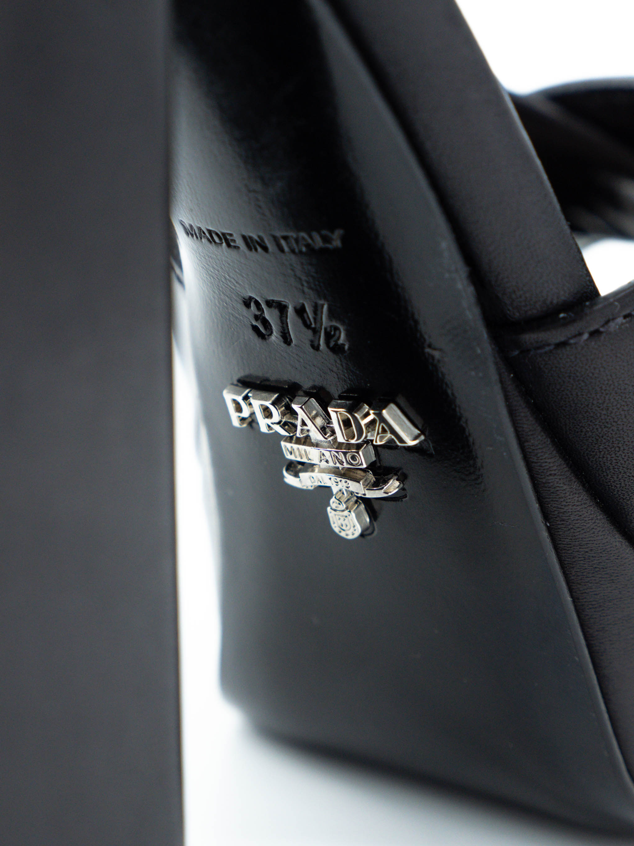 PRADA ブラック ハイヒール 37.5 PRADA Peep Toe Heels Women 37.5 Black Leather Classic Luxury
