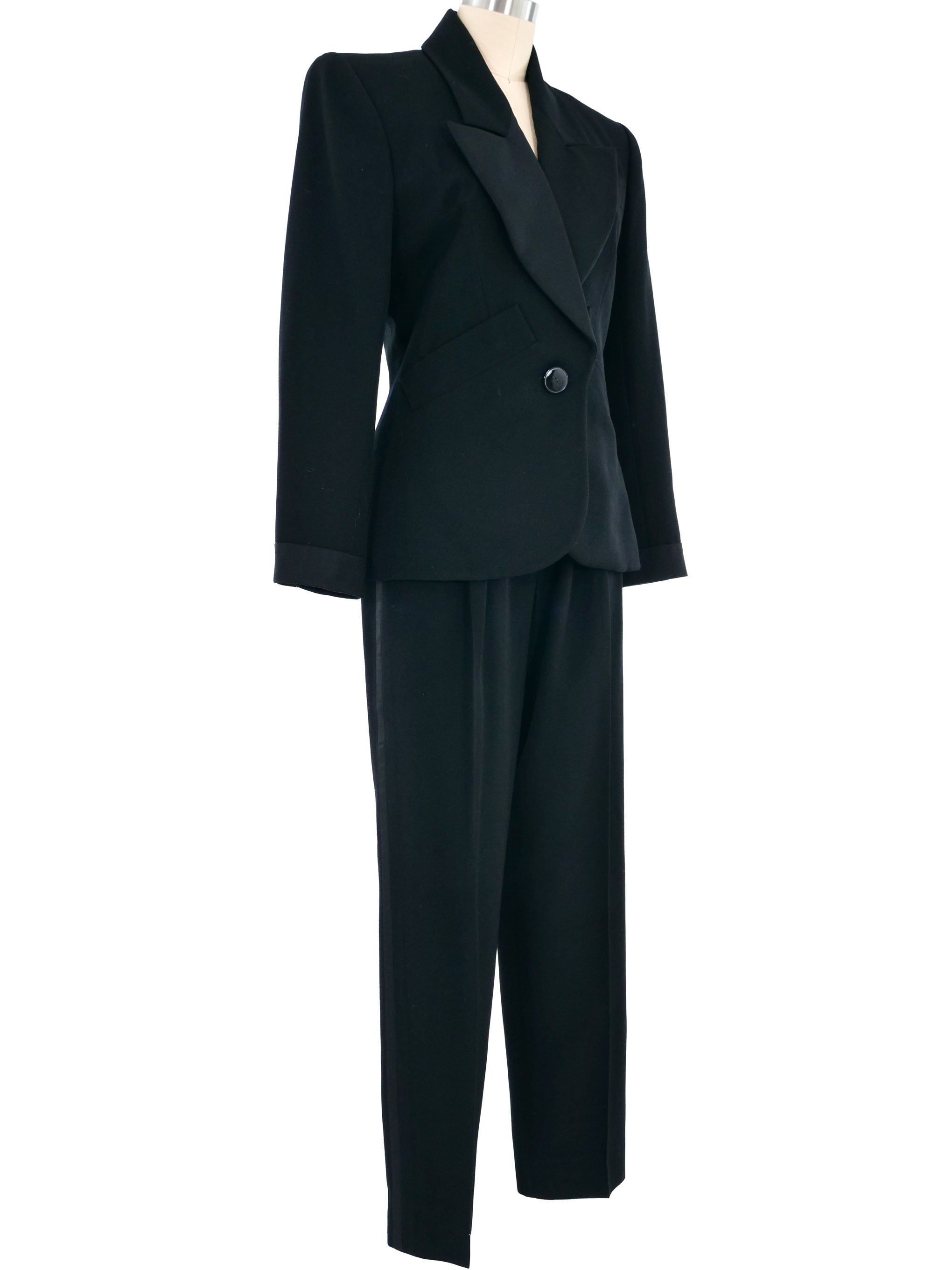 スーツ Yves Saint Laurent Yves Saint Laurent 3 Piece Le Smoking Suit