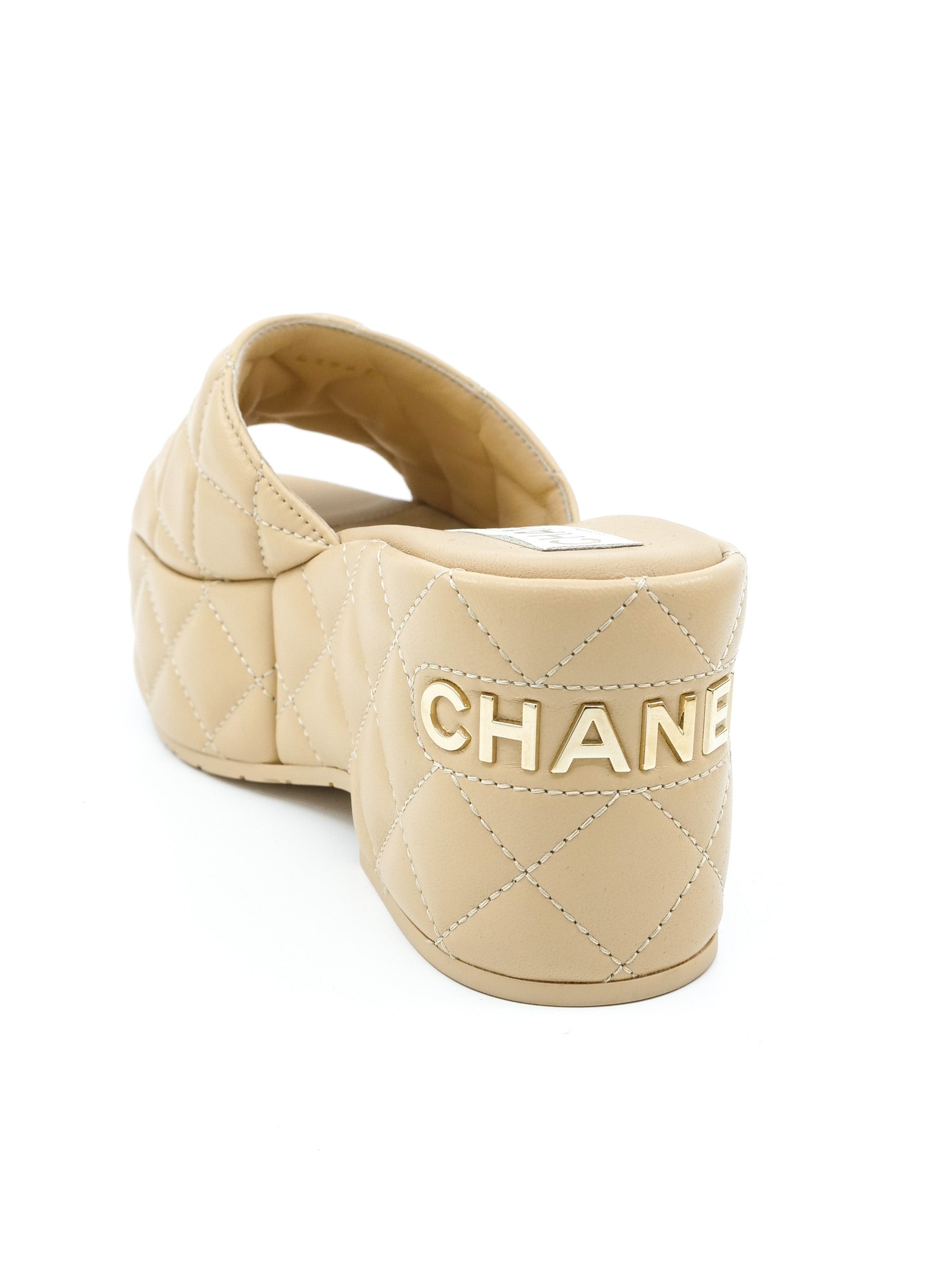 CHANEL 36 カラーヌード Chanel Nude Quilted Platform Sandals, 35