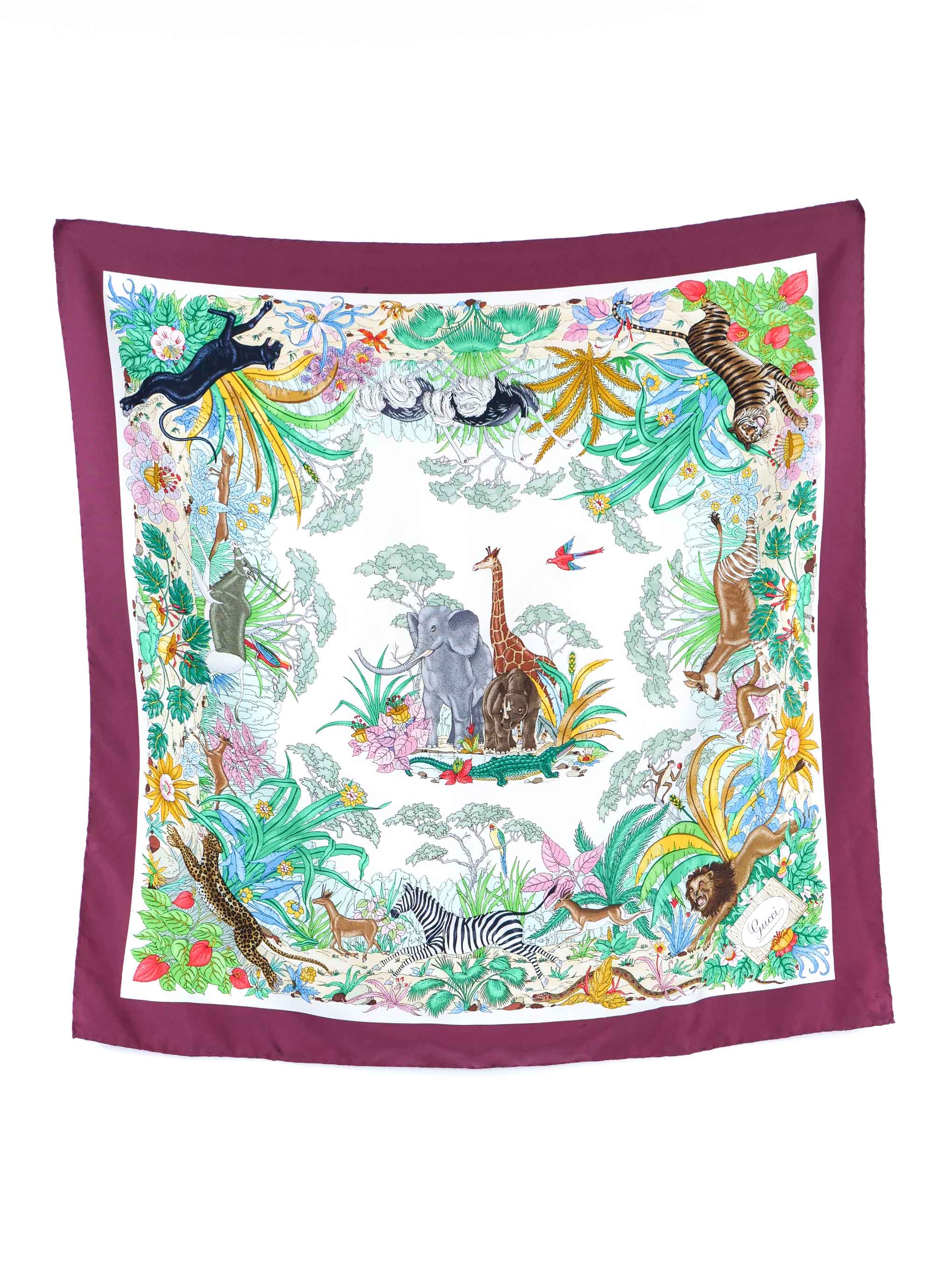 Gucci Vintage V. ACCORNERO シルクスカーフ Authentic Vintage Gucci Silk Scarf with Winter Motif by V