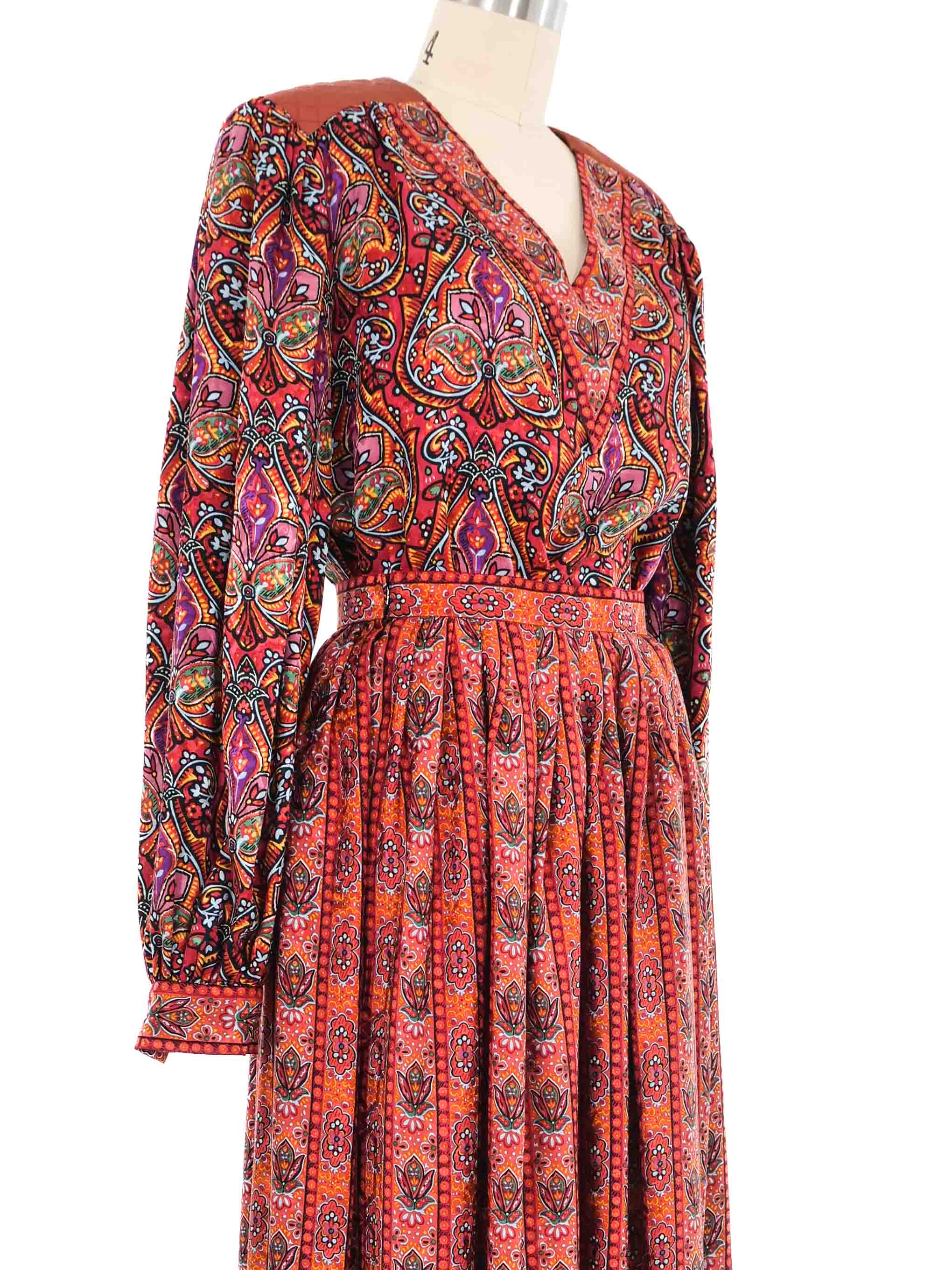 Oscar de la Renta Paisley Silk Peasant Ensemble