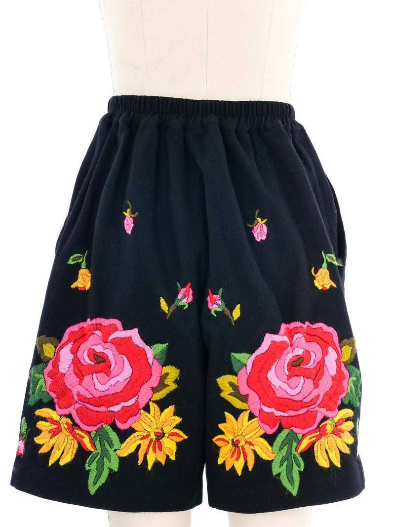 Issey Miyake Embroidered Shorts Bottom arcadeshops.com