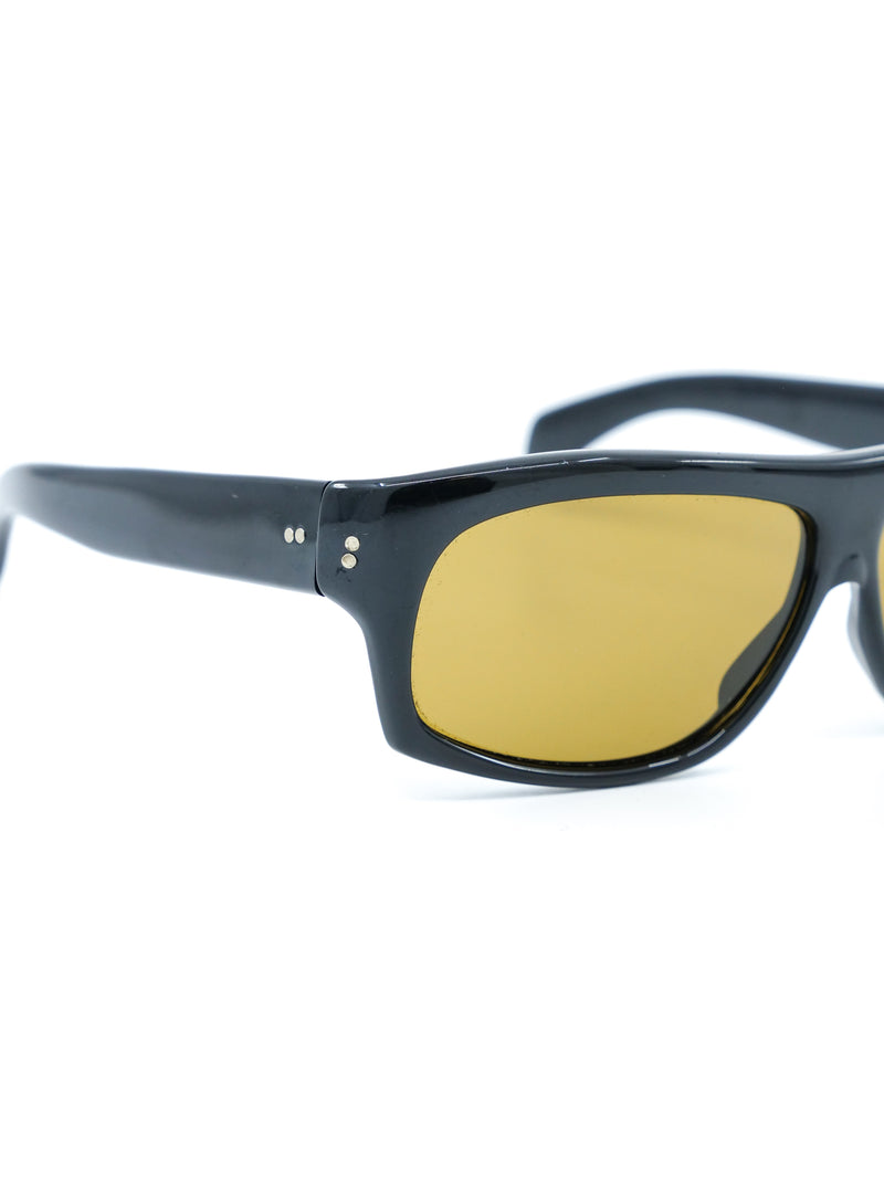 Black Rectangular Frame Sunglasses Accessory arcadeshops.com