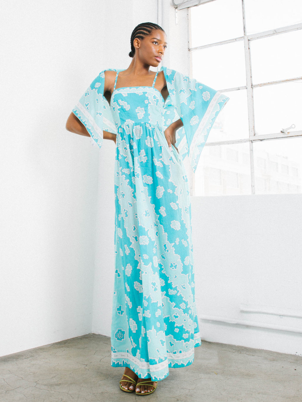 fitted lace wedding dress 1970's Emilio Pucci Blue Psychedelic Print Silk Billow-Sleeve Maxi Dress main image 0