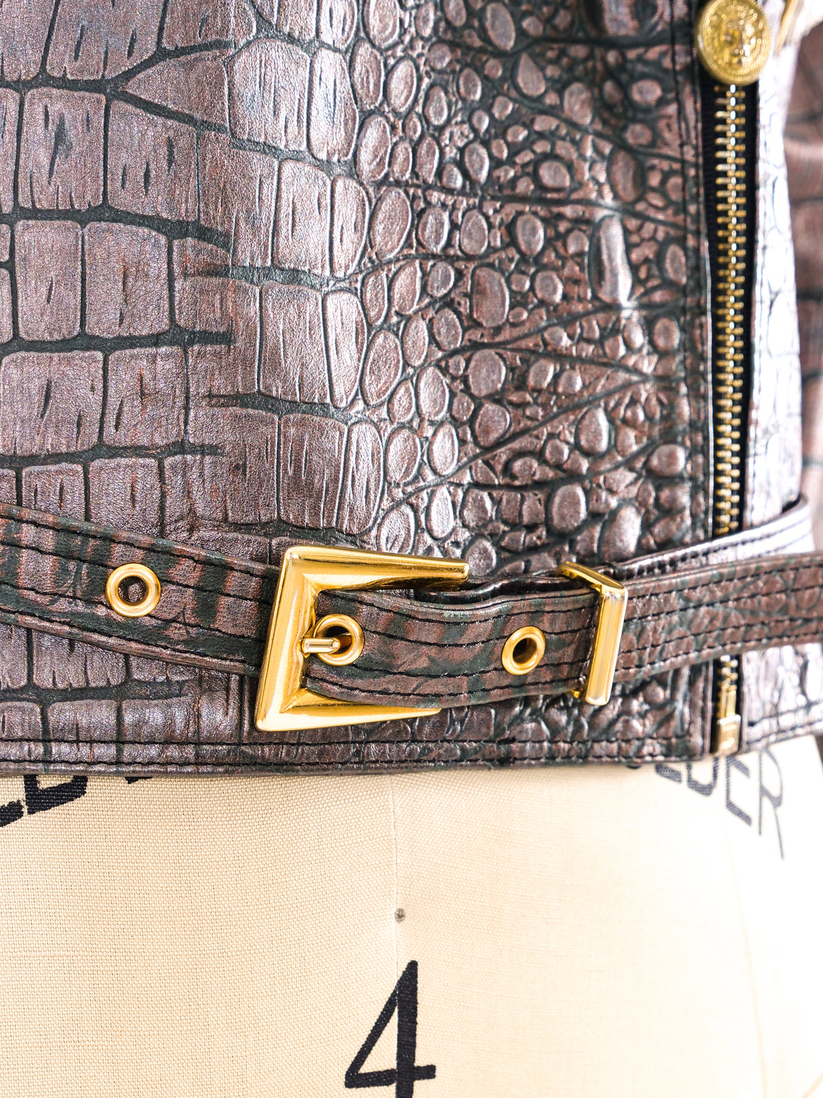 Vintage Gianni Versace Black Croc Alligator Embossed Leather Belt 40 Vintage Mens Versace Belt Designer Belt Black Alligator  main image 4