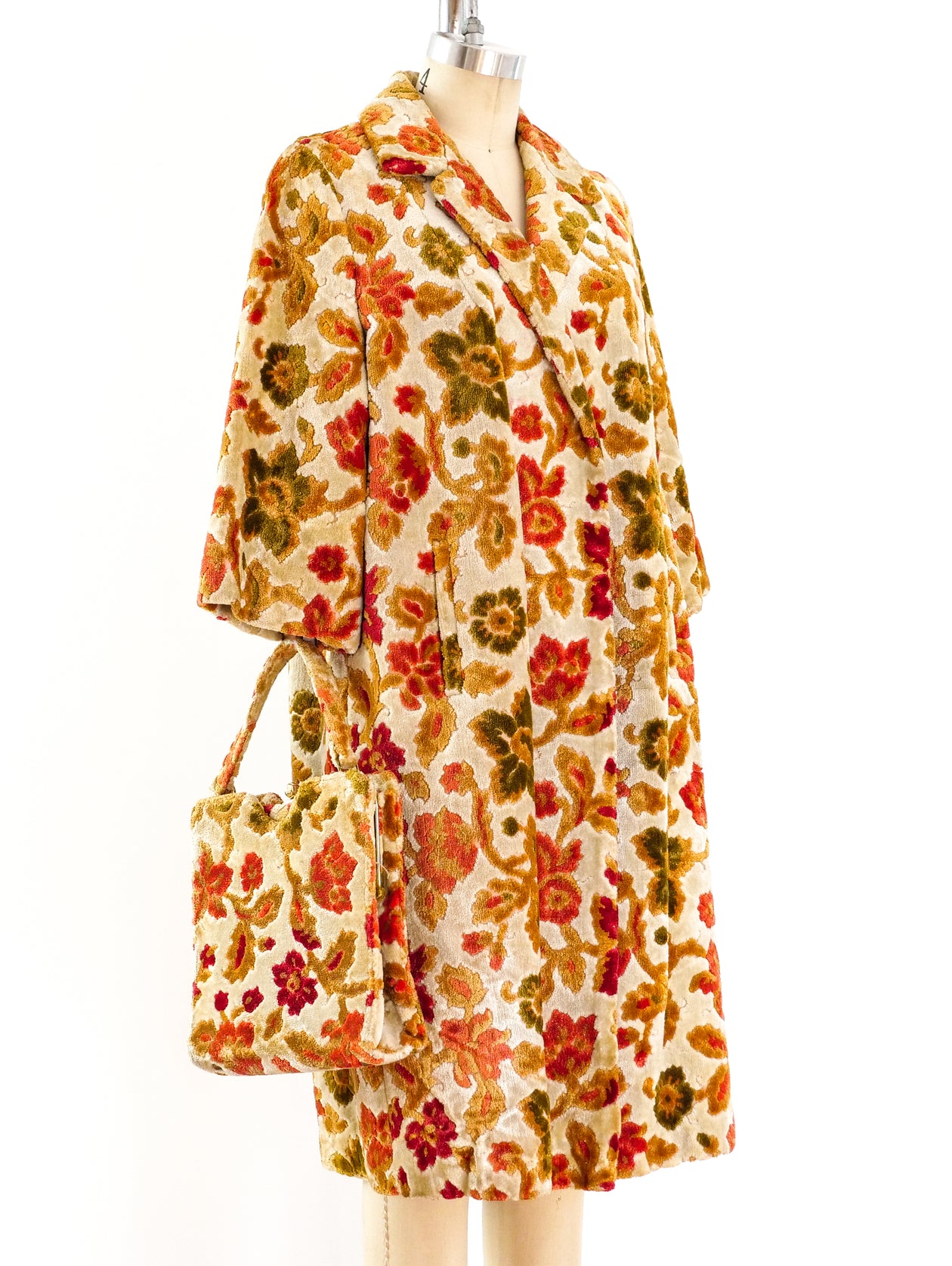 60s tapestry print coat M / vintage 1960s tapestry chenille velvet