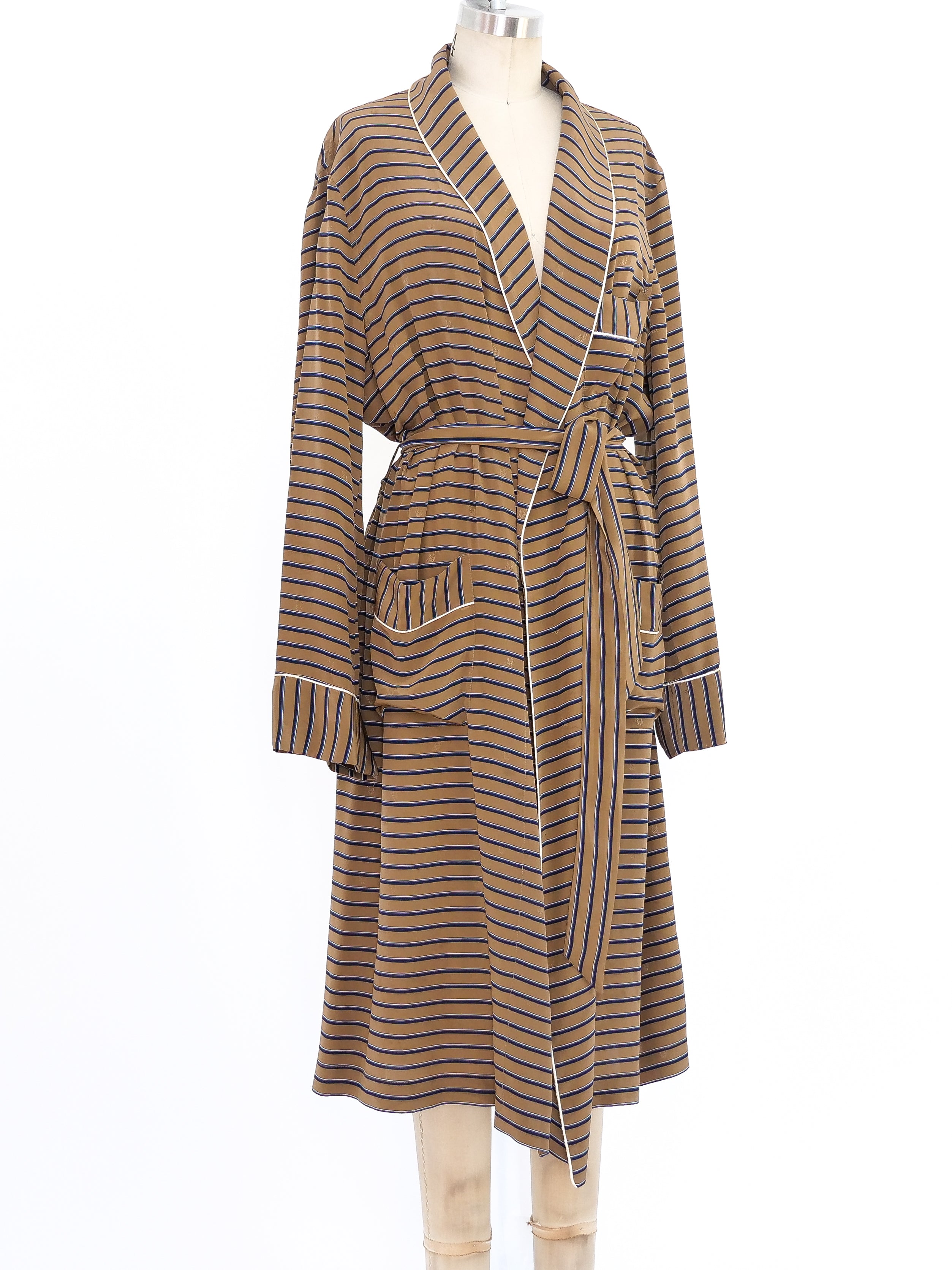 Vintage GUCCI Silk Coat 93%シルク ladies Vintage GUCCI Silk Coat 93%シルク ladies シルクコート グッチ