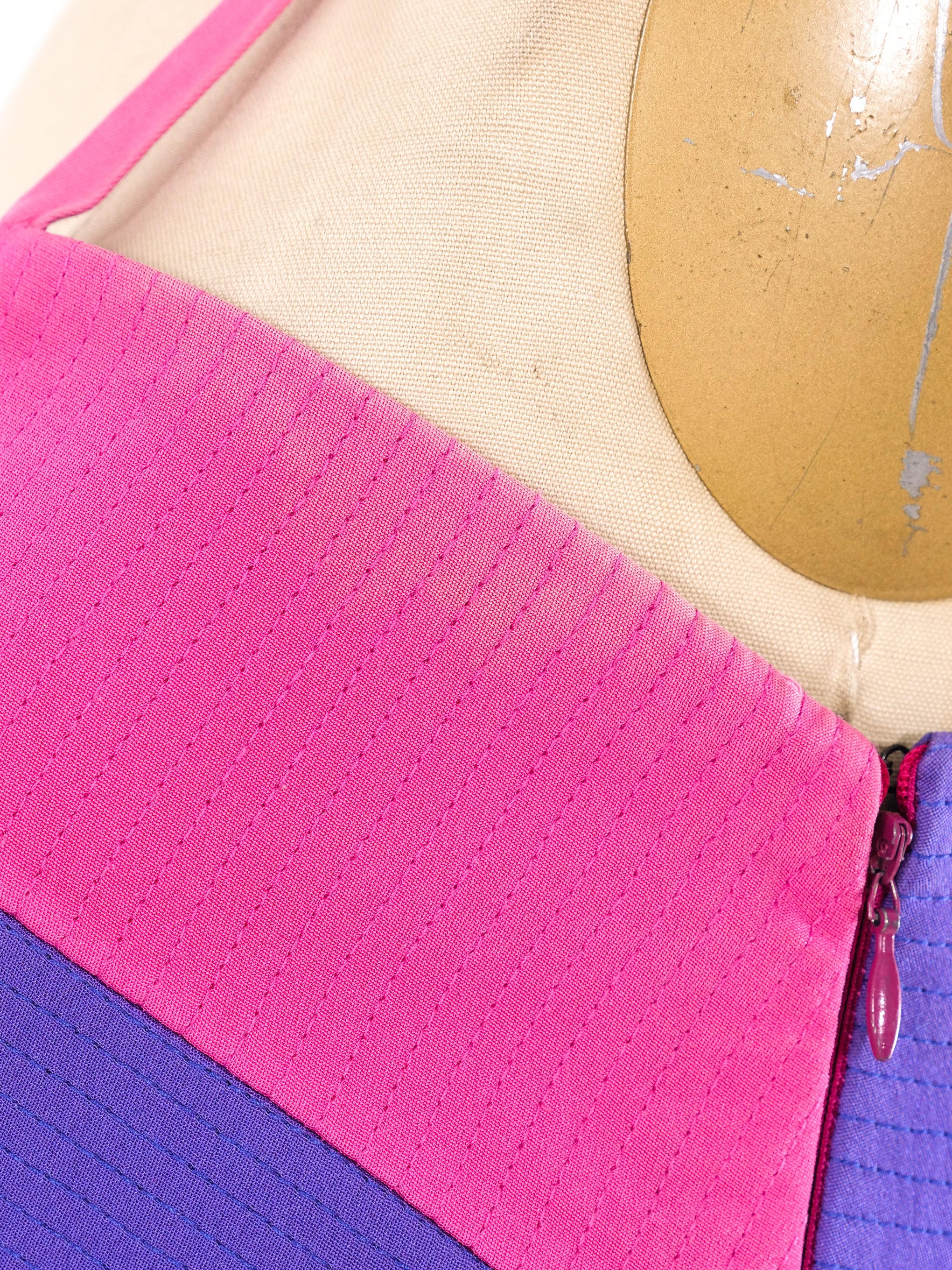 istante VERSACE イタリア製 シルク100% 花柄スカート ピンク istante VERSACE Made in Italy 100% Silk Floral Skirt Pink