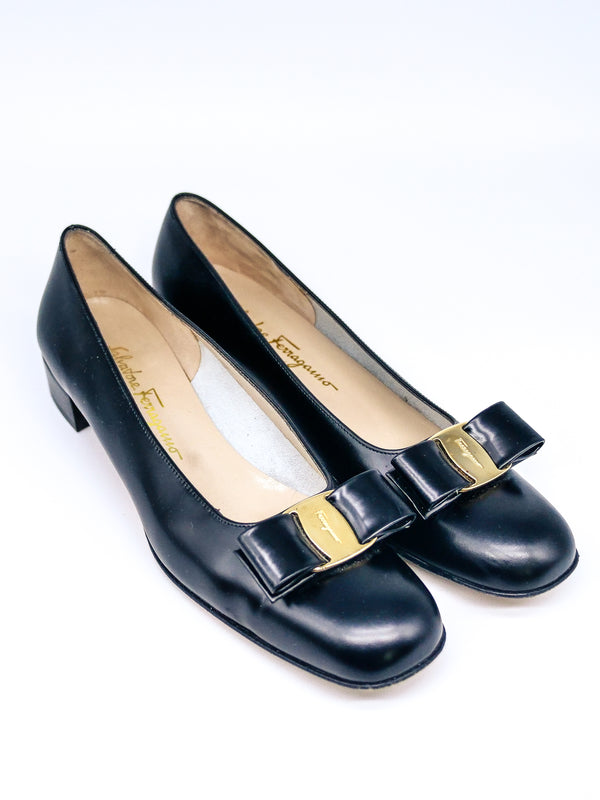 Ferragamo Vara Bow Shoes Accessory arcadeshops.com