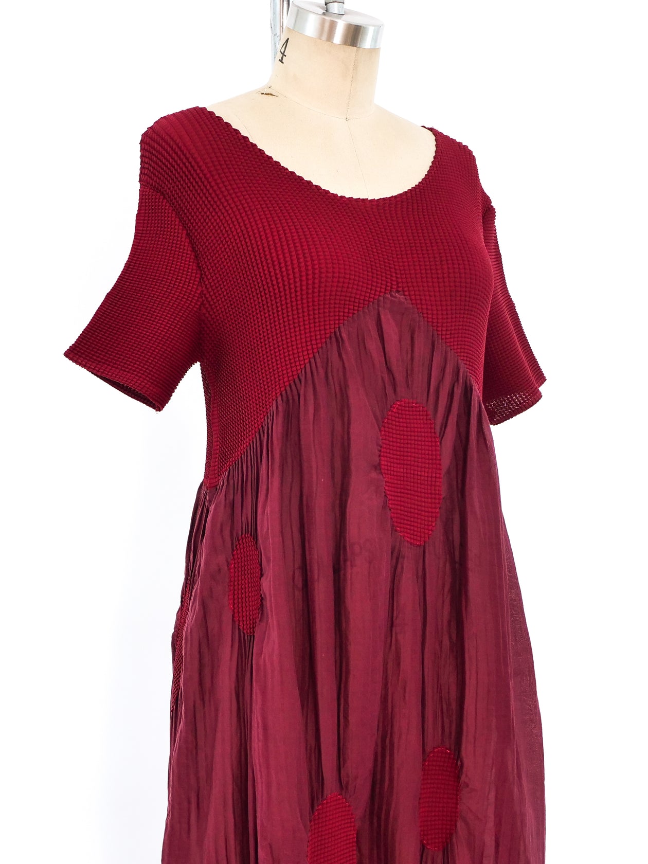 Corrugated Pleat and Cotton Gauze Maxi Dress Corrugated Pleat and Cotton Gauze Maxi Dress