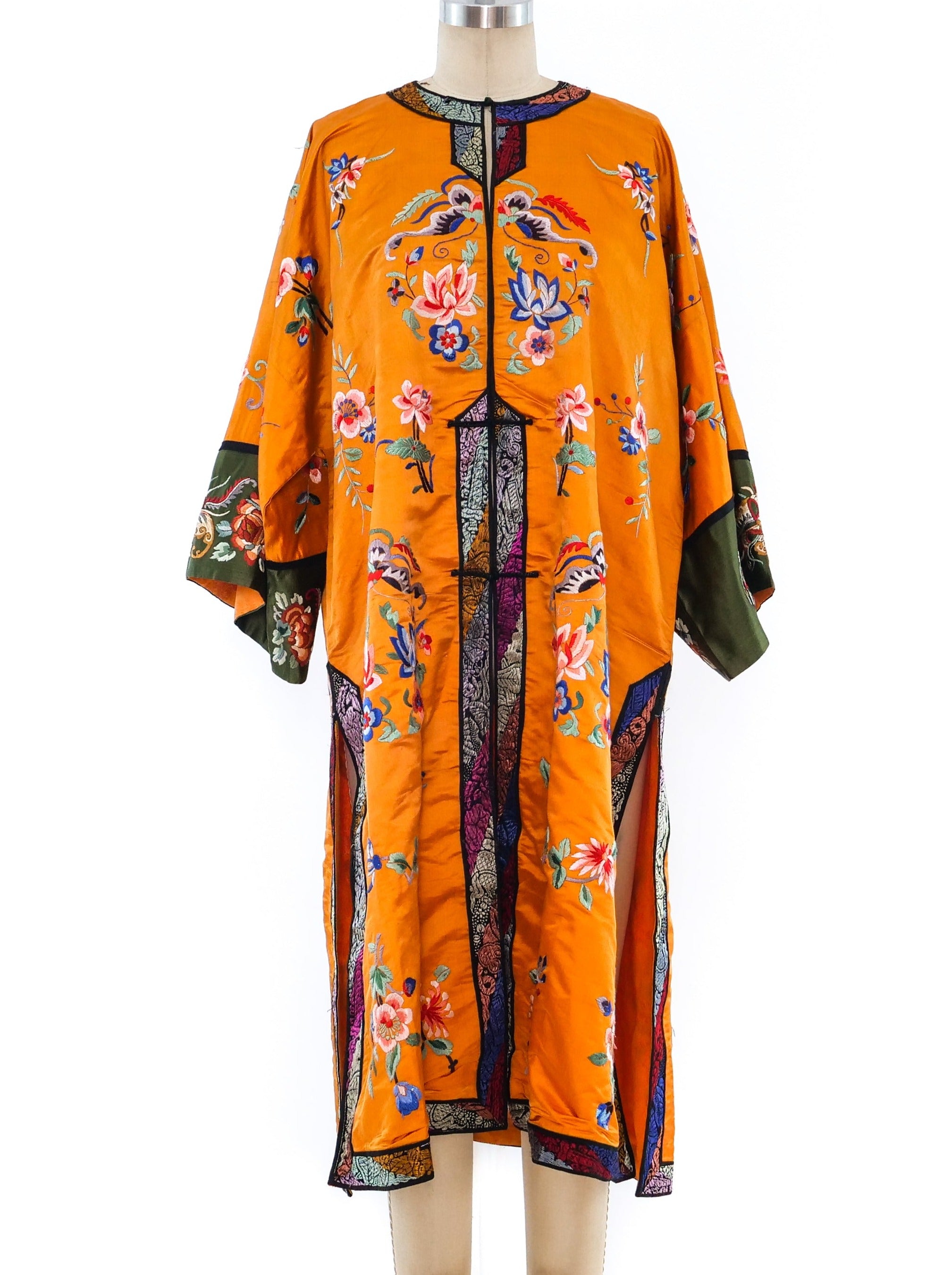 Madame Refine シルクブランケット 140x200cm Embroidered Silk Chinese Jacket